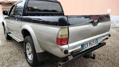 Usata 2005 Mitsubishi L200 Pick-up | 9800 € (Ottimo prezzo)