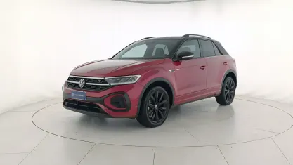 Usata VW T-Roc R-line 116 CV (85 kW) 2023 Kings red metallizzato nero SUV
