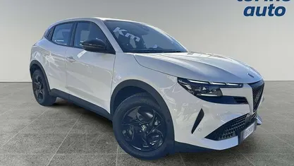 Usata 2025 Alfa Romeo Junior SUV | 28.900 € (Buon prezzo)