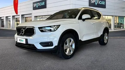 Bianco Usata 2018 Volvo XC40 Business Edition SUV | 19.250 € (Buon prezzo)