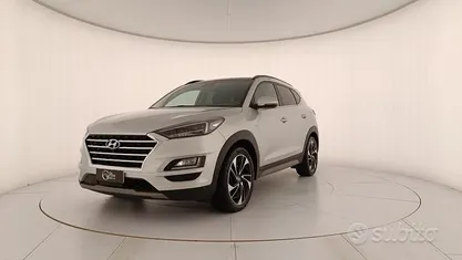 Usata 2019 Hyundai Tucson Premium SUV | 20.900 € (Buon prezzo)