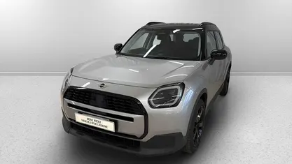Melting silver Usata 2025 Mini Countryman Essential SUV | 36.500 € (Buon prezzo)