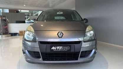 Usata Renault Scénic III 110 CV (80 kW) 2010 Grigio Monovolume