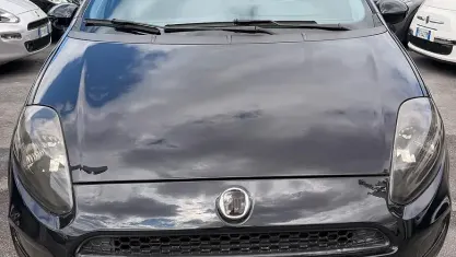 Usata Fiat Punto Lounge 75 CV (55 kW) 2014 Nero Utilitaria