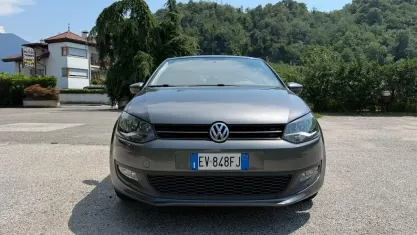 Usata VW Polo Comfortline 75 CV (55 kW) 2014 Grigio Berlina