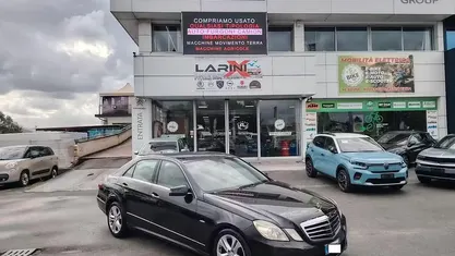 Begagnad Mercedes E250 Avantgarde 204 HK (150 kW) 2009 Svart Sedan