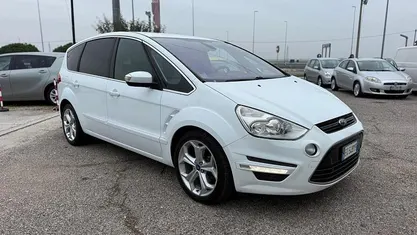 Usata 2011 Ford S-MAX Titanium Monovolume | 3500 € (Buon prezzo)