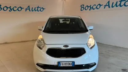 Usata Kia Venga 90 CV (66 kW) 2015 Bianco Utilitaria