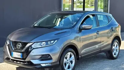 Begagnad Nissan Qashqai 116 HK (85 kW) 2020 Grå SUV
