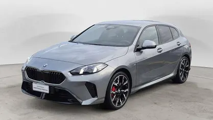 Gebraucht BMW 118 M Sport 150 PS (110 kW) 2025 Grau Kleinwagen