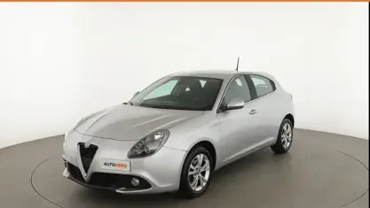 Usata Alfa Romeo Giulietta Super 120 CV (88 kW) 2017 Argento Utilitaria