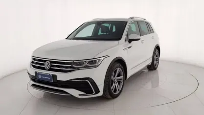Usata VW Tiguan 150 CV (110 kW) 2023 Bianco pastello SUV