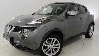Grigio Usata 2015 Nissan Juke Acenta SUV | 9500 € (Buon prezzo)