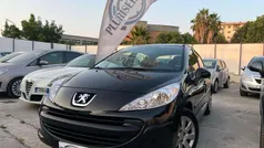 Nero Usata 2007 Peugeot 207 Tre volumi | 2700 € (Buon prezzo)