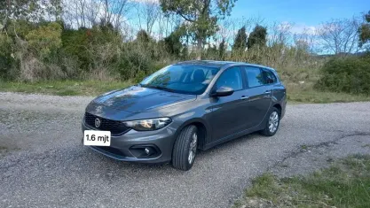 Usata Fiat Tipo Easy 120 CV (88 kW) 2019 Marrone Station wagon