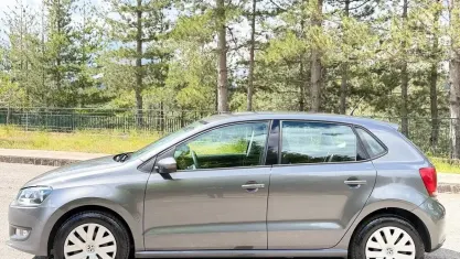 Usata VW Polo Comfortline 90 CV (66 kW) 2012 Grigio Utilitaria