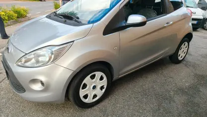Usata Ford Ka Individual 69 CV (50 kW) 2014 Grigio Berlina