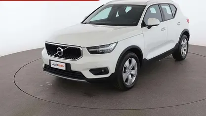 Bianco Usata 2018 Volvo XC40 Momentum SUV | 19.699 € (Buon prezzo)