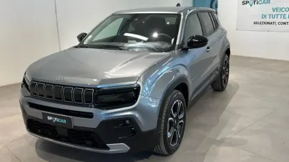 Usata Jeep Avenger Summit 101 CV (74 kW) 2025 Grigio SUV