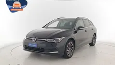 Deep black perlato Usata 2022 VW Golf VIII Style Station wagon | 24.700 € (Buon prezzo)