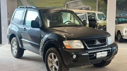 Usata 2005 Mitsubishi Pajero Invite SUV | 8200 € (Ottimo prezzo)