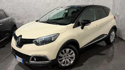 Beige Usata 2014 Renault Captur SUV | 5900 € (Ottimo prezzo)