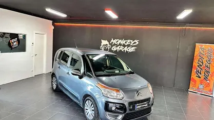 Grigio Usata 2009 Citroën C3 Picasso Exclusive Monovolume | 3900 € (Buon prezzo)