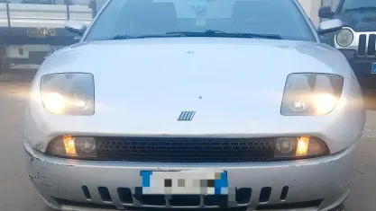 Usata Fiat Coupé 131 CV (96 kW) 1999 Grigio Coupé