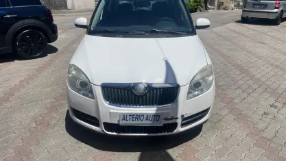 Usata Skoda Fabia 69 CV (50 kW) 2009 Bianco Berlina