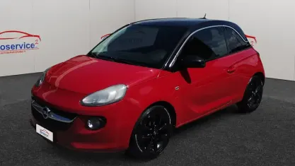 Usata Opel Adam Glam 87 CV (63 kW) 2016 Rosso Utilitaria