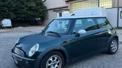 Usata Mini Cooper 116 CV (85 kW) 2003 Verde Utilitaria