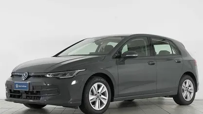 Usata VW Golf VIII Life 115 CV (84 kW) 2025
