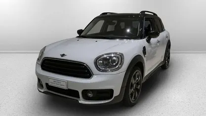 Light white Usata 2021 Mini Cooper D Countryman Business SUV | 22.750 € (Buon prezzo)