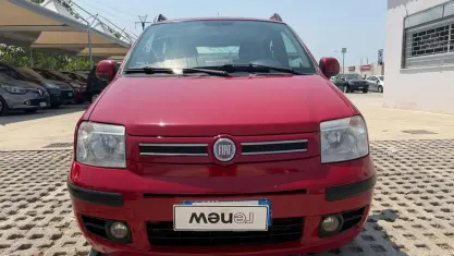 Usata Fiat Panda Dynamic 60 CV (44 kW) 2010 Rosso Utilitaria