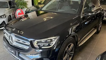 Usata Mercedes GLC220 194 CV (142 kW) 2021 Nero Berlina