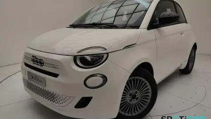 Nuova Fiat 500 Icon 65 CV (47 kW) 2026 Bianco Utilitaria