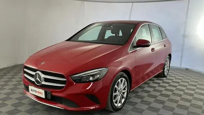 Usata Mercedes B180 115 CV (84 kW) 2019 Rosso Monovolume
