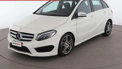 Usata Mercedes B200 Premium 136 CV (100 kW) 2016 Bianco Monovolume