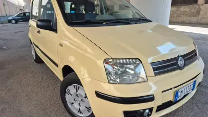 Usata Fiat Panda 60 CV (44 kW) 2005 Giallo Utilitaria