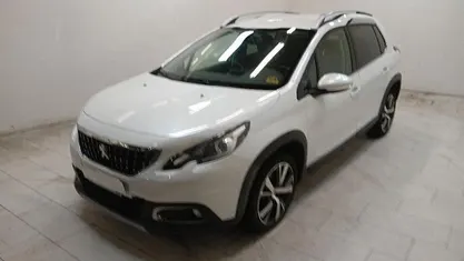 Bianco Usata 2017 Peugeot 2008 Allure SUV | 10.990 € (Buon prezzo)