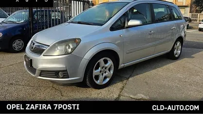 Usata Opel Zafira Cosmo 120 CV (88 kW) 2008 Monovolume