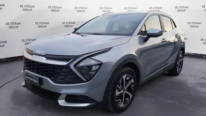 Usata Kia Sportage Style 230 CV (169 kW) 2023 Argento SUV