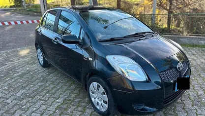 Usata Toyota Yaris Sol 90 CV (66 kW) 2006 Berlina