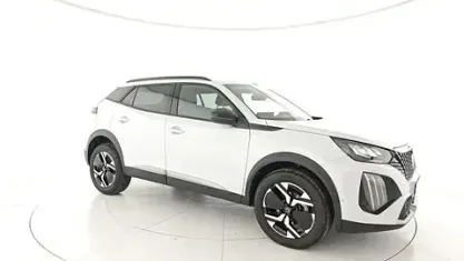 Occasion Peugeot 2008 Allure 101 ch (74 kW) 2025 Blanc SUV