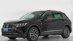 Nero Usata 2023 VW Tiguan Life SUV | 29.800 € (Ottimo prezzo)