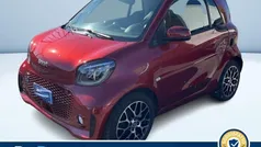 Rosso metallizzato Usata 2020 Smart ForTwo Electric Drive Prime Tre volumi | 12.400 € (Ottimo prezzo)