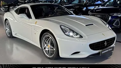 Bianco Usata 2011 Ferrari California Cabrio | 142.000 € (Buon prezzo)