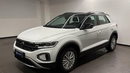 Usata VW T-Roc Life 110 CV (80 kW) 2023 Bianco SUV