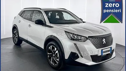 Usata Peugeot 2008 Active 102 CV (75 kW) 2023 SUV