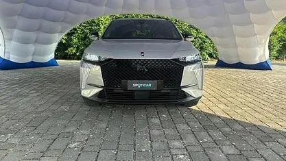 Grigio chiaro Usata 2023 DS Automobiles DS7 Crossback Performance Line Plus SUV | 29.500 € (Buon prezzo)
